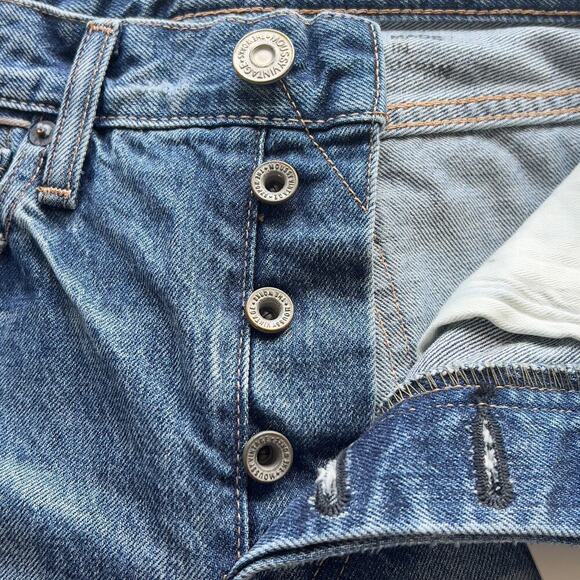 MOUSSY VISALIA DISTRESSED TAPERED BUTTON FLY JEANS IN BLUE NWT WOMEN'S SIZE 24 - Picture 4 of 16